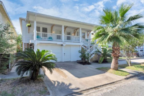 Cozy Historic Galveston House-8 min walk to beach!